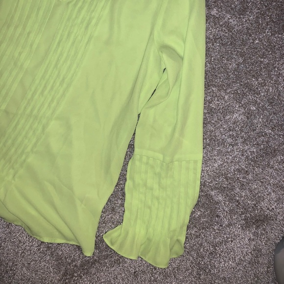 The Limited Women’s Green Blouse - Picture 5 of 10